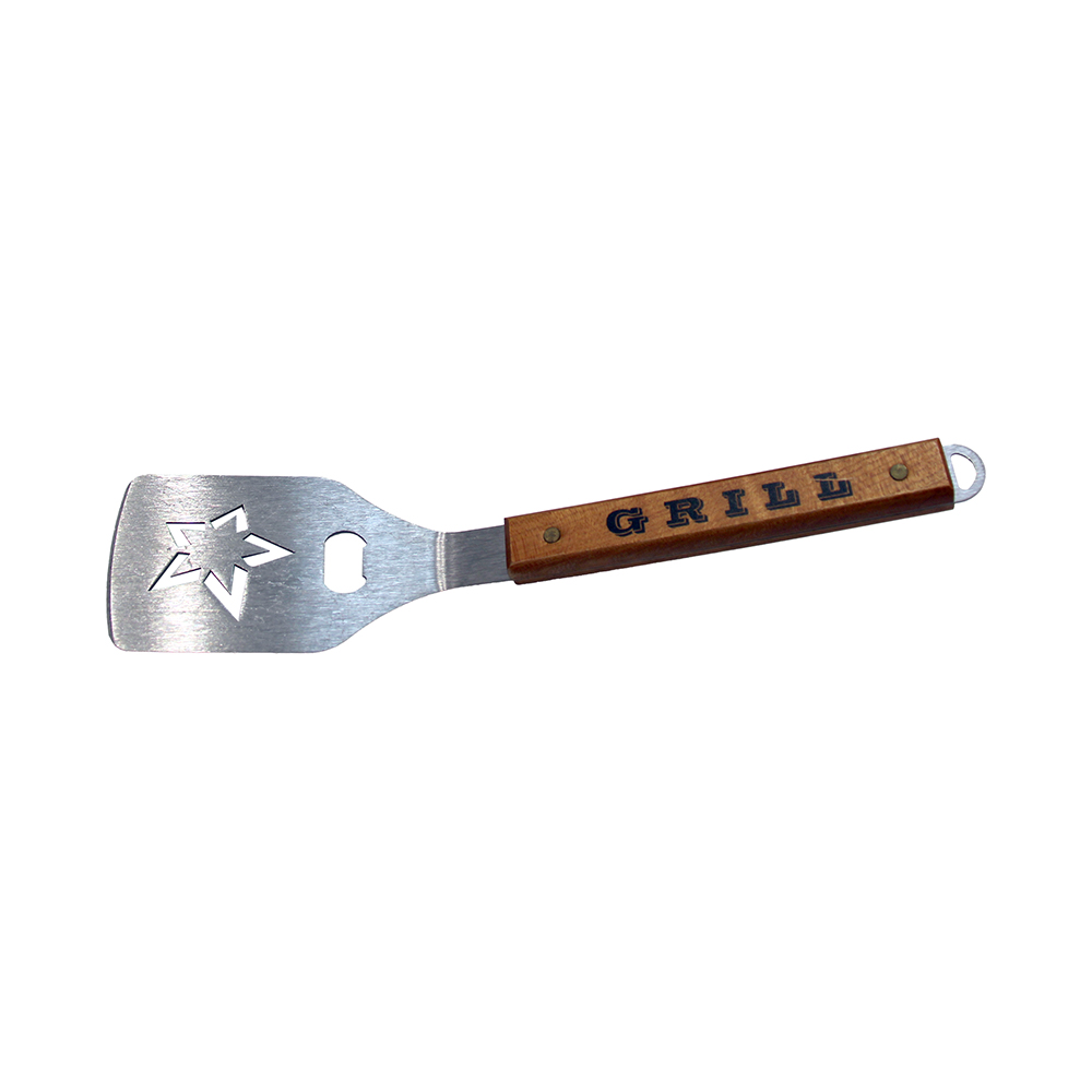 Espátula para barbacoa con mango de madera.
